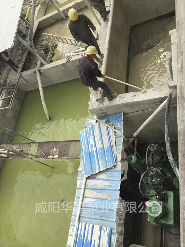 陶瓷柱(zhu)塞泵使用(yong)現場礦山(shan)開采尾礦(kuang)處理