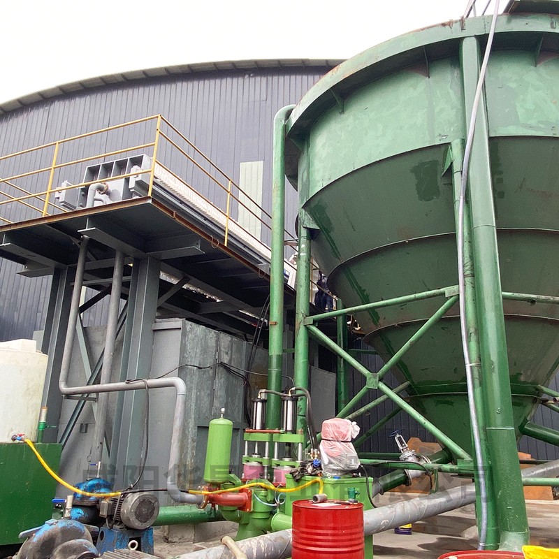 陶瓷柱(zhu)塞泵客戶(hu)使用現場(chang)主圖27