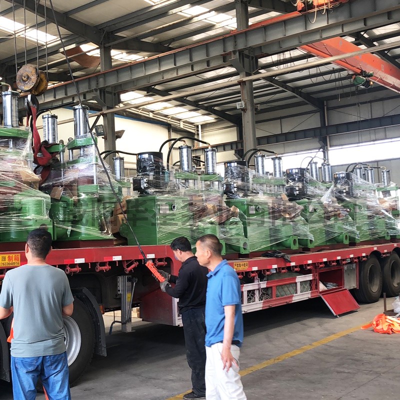 壓濾機節(jie)能進料泵(beng)，液壓陶瓷(ci)柱塞泥漿(jiang)泵