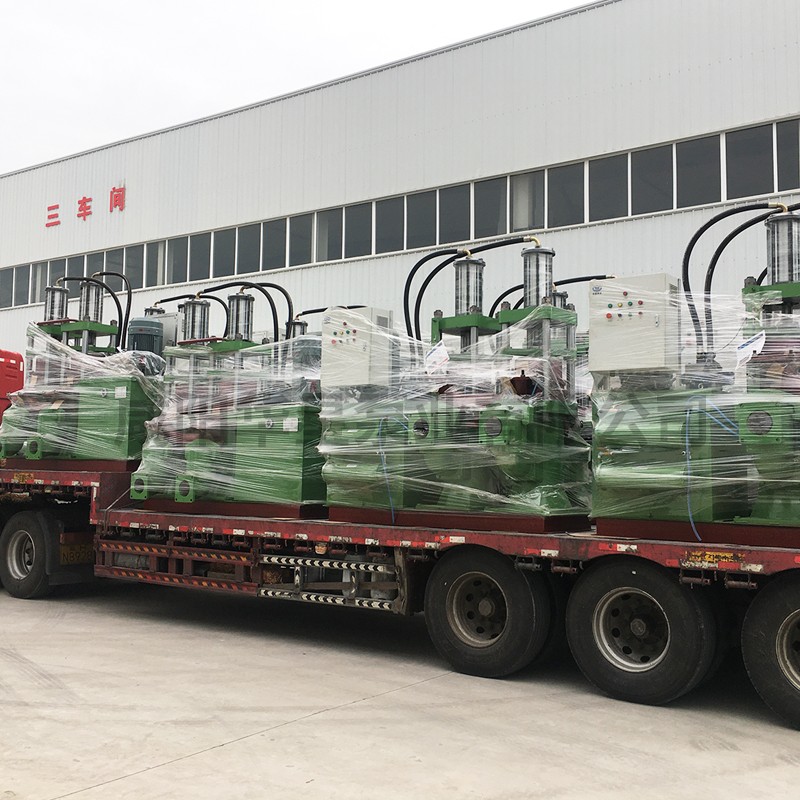 壓濾(lü)機節能進(jin)料泵，液壓(ya)陶瓷柱塞(sai)泥漿泵