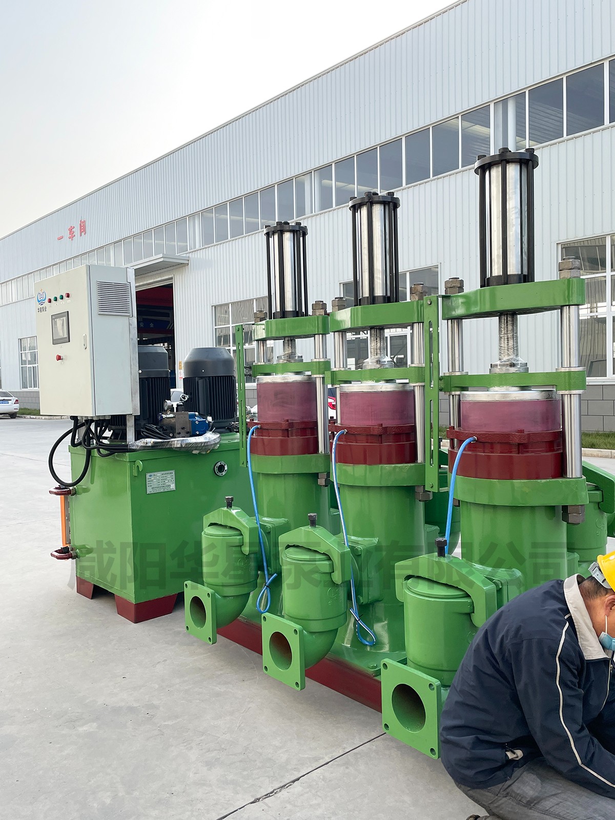 液壓柱(zhu)塞泥漿(jiang)泵6