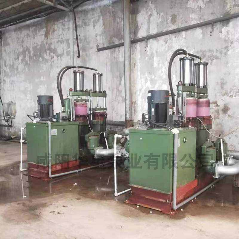 YB液壓(ya)陶瓷(ci)柱塞(sai)泵簡(jian)介