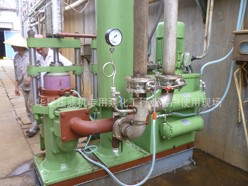 高壓往(wang)複泵冬季(ji)使用的注(zhu)意點